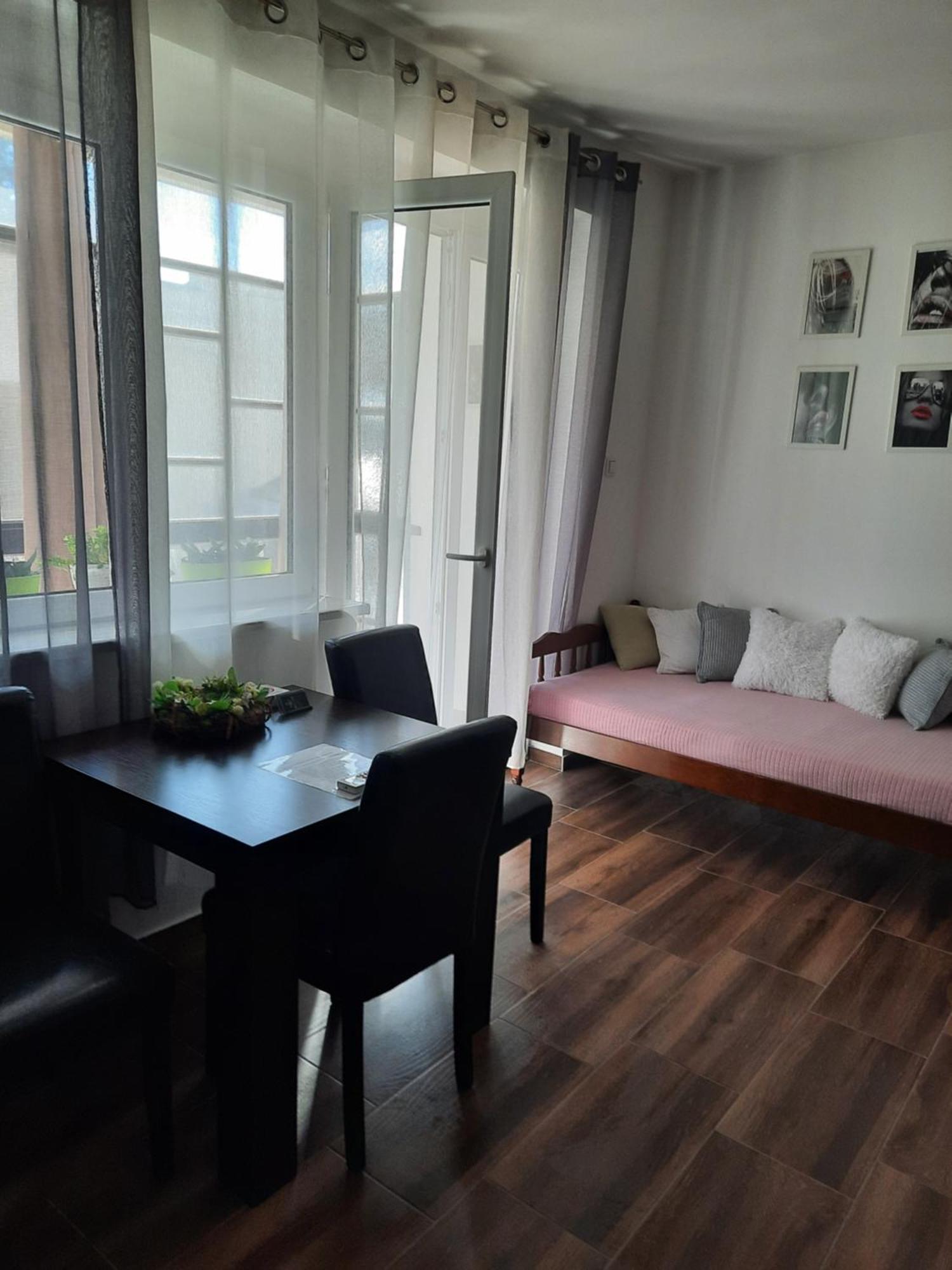 Stan Na Dan Dunja 2 Apartman Versec Kültér fotó