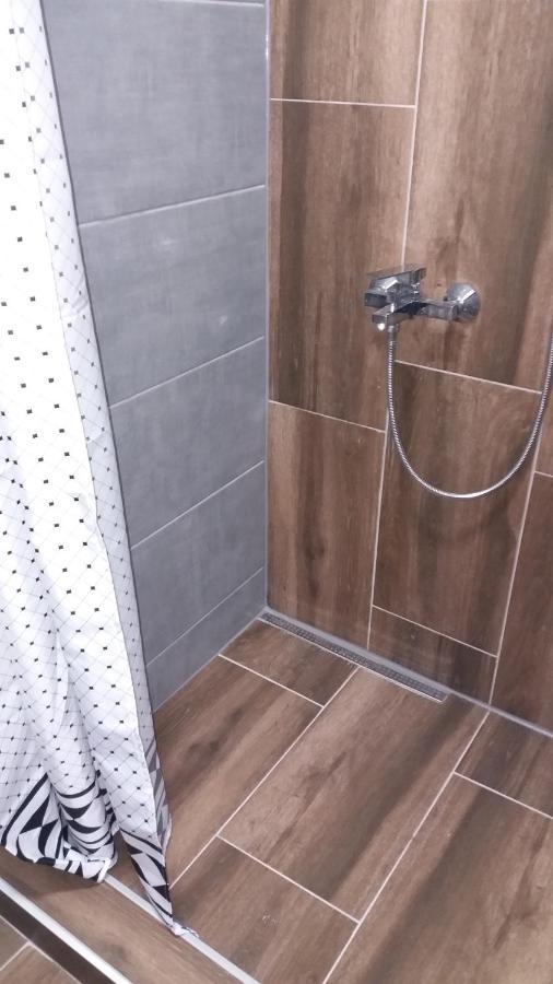 Stan Na Dan Dunja 2 Apartman Versec Kültér fotó